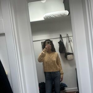 Women's Cable Knit Sweater - Tan